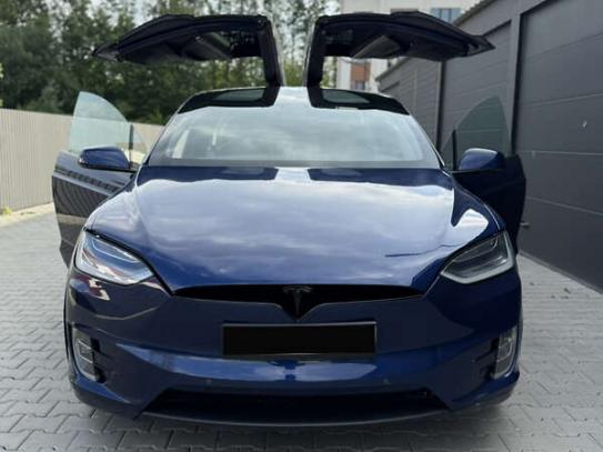 Tesla Model x 2017г. в рассрочку