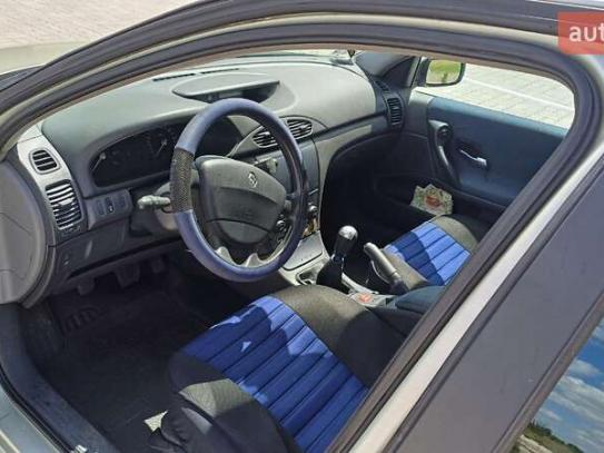 Renault Laguna                          2001г. в рассрочку