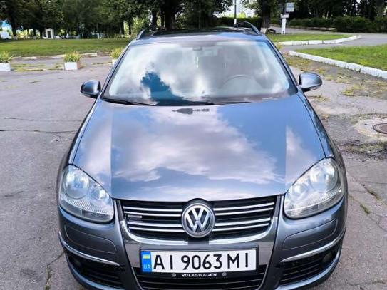 Volkswagen Golf 2008г. в рассрочку