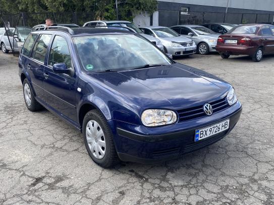Volkswagen Golf                            2002г. в рассрочку