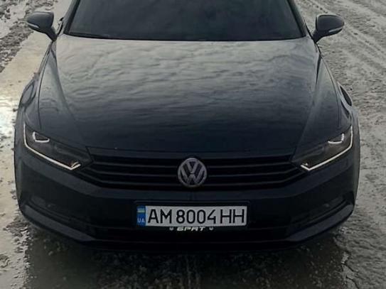 Volkswagen Passat 2016р. у розстрочку