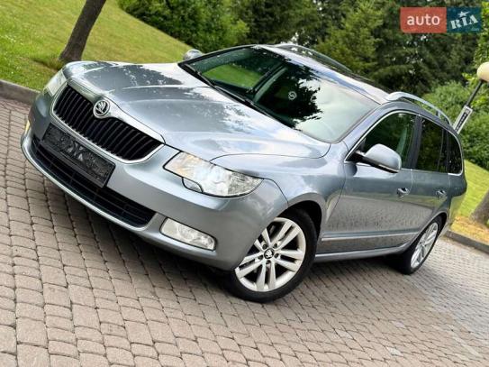 Skoda Superb 2012р. у розстрочку