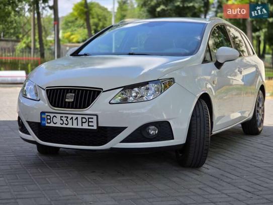 Seat Ibiza                           2011г. в рассрочку