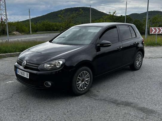Volkswagen Golf                            2009г. в рассрочку
