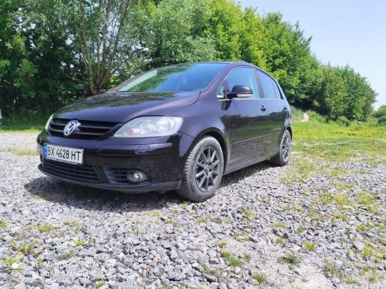 Volkswagen Golf plus                       2005г. в рассрочку
