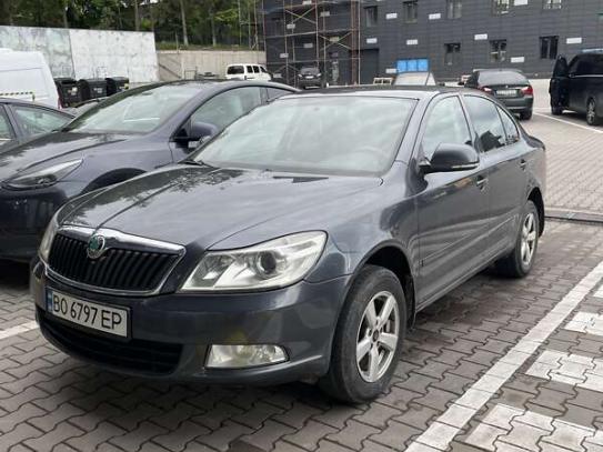 Skoda Octavia                         2012г. в рассрочку