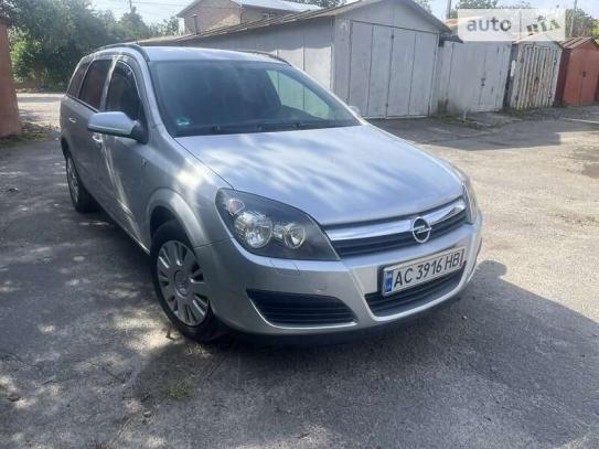 Opel Astra 2005р. у розстрочку