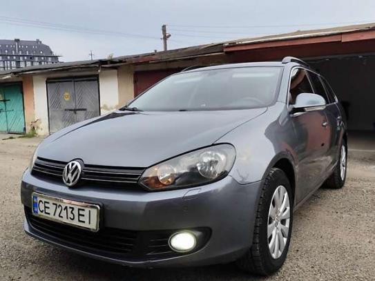 Volkswagen Golf
                            2011г. в рассрочку