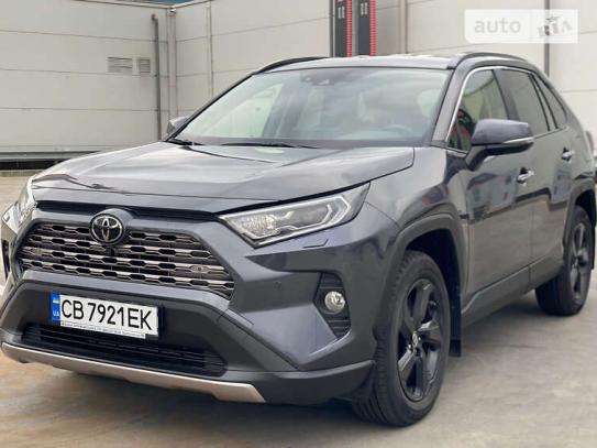 Toyota Rav4 2021г. в рассрочку