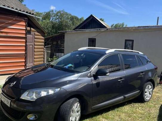 Renault Megane
                          2012г. в рассрочку