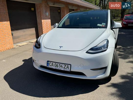 Tesla Model y                         2020г. в рассрочку