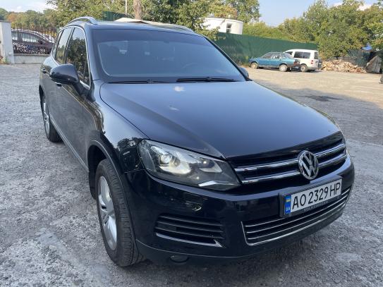 Volkswagen Touareg 2013р. у розстрочку