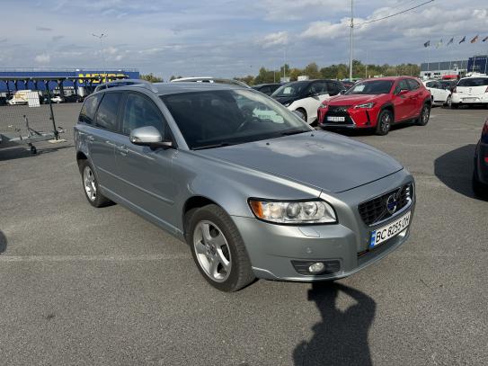 Volvo V50 2012р. у розстрочку