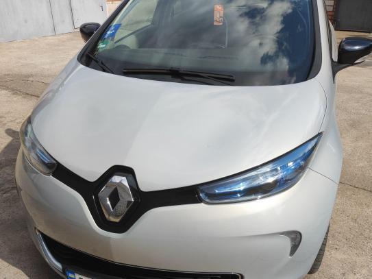 Renault Zoe                             2016г. в рассрочку