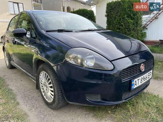 Fiat Punto                           2010г. в рассрочку