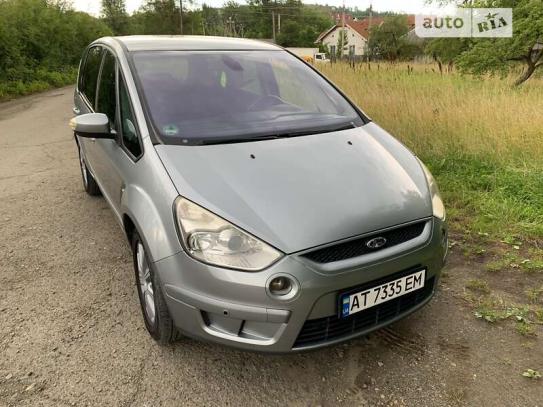 Ford S-max 2006г. в рассрочку