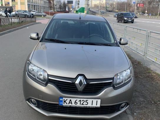 Renault Logan                           2013г. в рассрочку