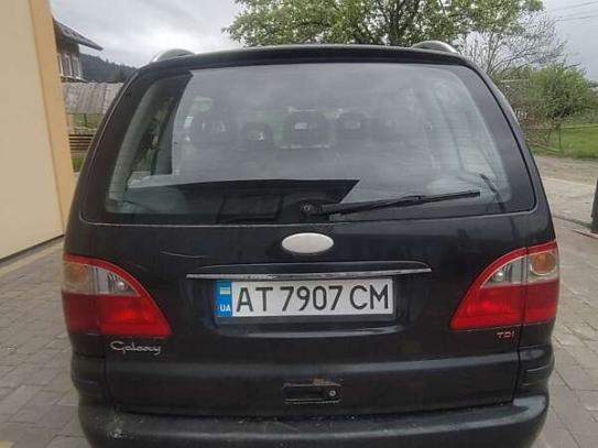 Ford Galaxy                          2004г. в рассрочку