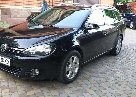 Volkswagen Golf
                            2011г. в рассрочку
