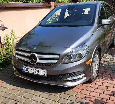 Mercedes-benz B-class 2017р. у розстрочку