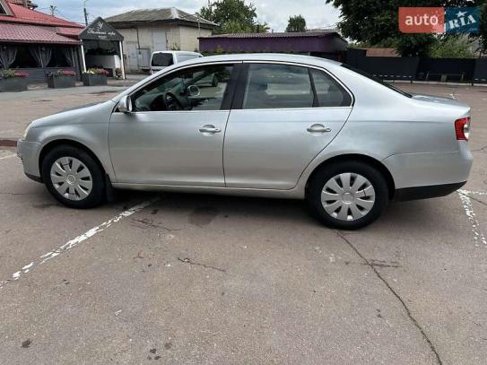 Volkswagen Jetta                           2005г. в рассрочку