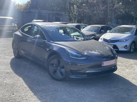 Tesla Model 3 2018р. у розстрочку