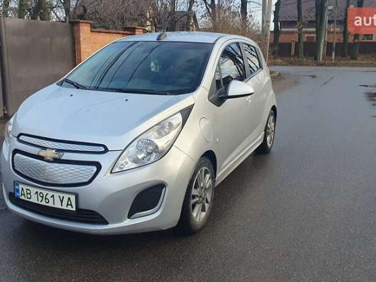 Chevrolet Spark ev 2016р. у розстрочку