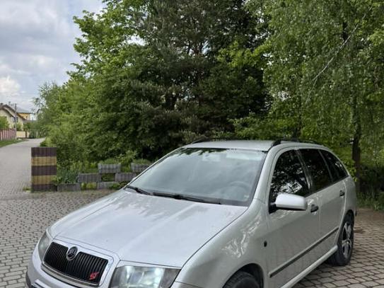 Skoda Fabia
                           2005г. в рассрочку