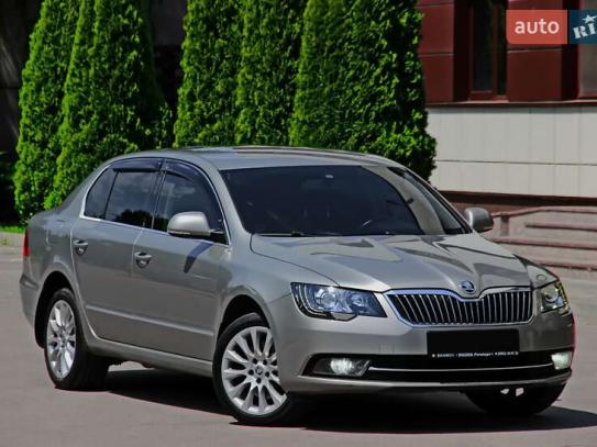 Skoda Superb 2014г. в рассрочку