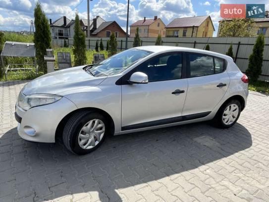 Renault Megane
                          2011г. в рассрочку