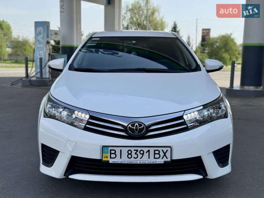 Toyota Corolla                         2013г. в рассрочку