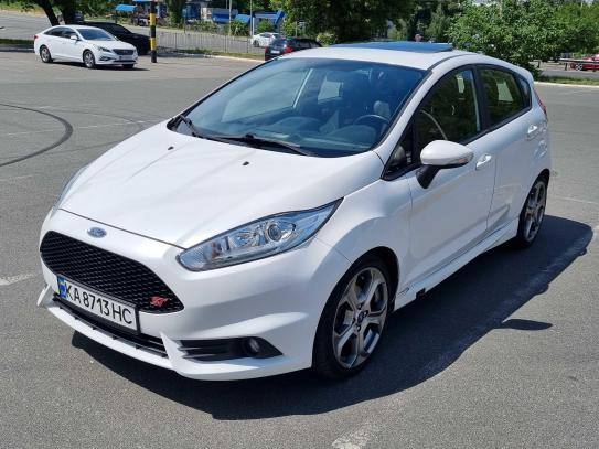 Ford Fiesta st
                       2019г. в рассрочку