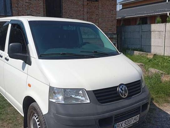 Volkswagen Transporter 2006р. у розстрочку