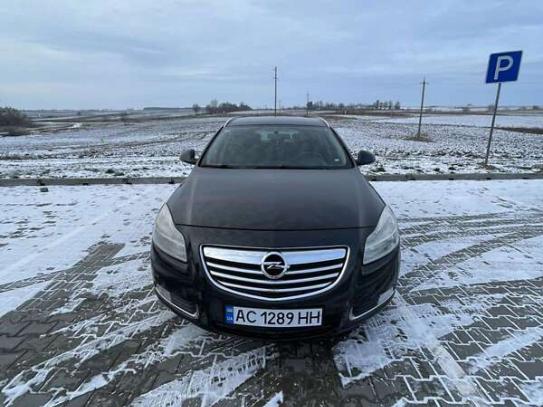 Opel Insignia                        2010г. в рассрочку