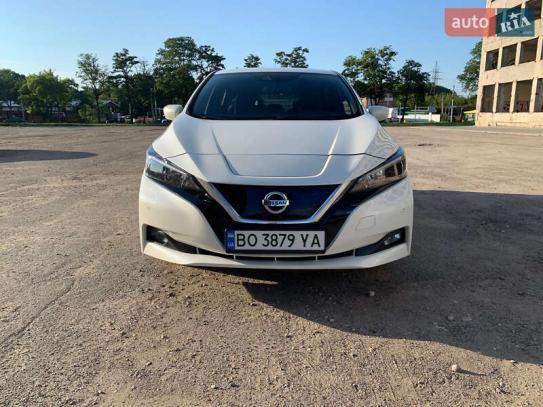 Nissan Leaf 2019р. у розстрочку