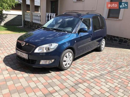 Skoda Roomster
                        2012г. в рассрочку
