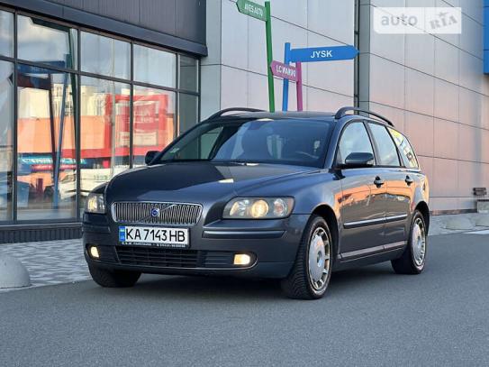 Volvo V50 2004р. у розстрочку