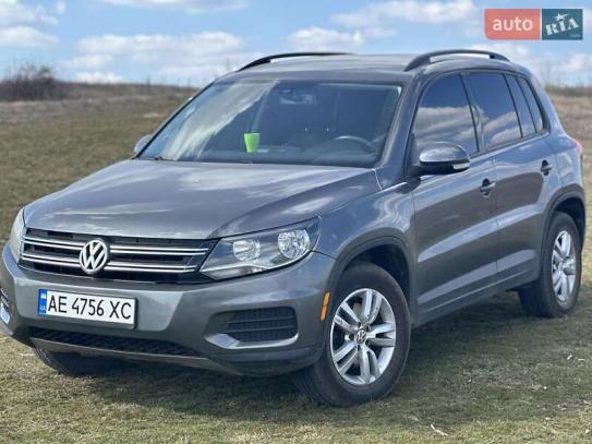 Volkswagen Tiguan 2016г. в рассрочку