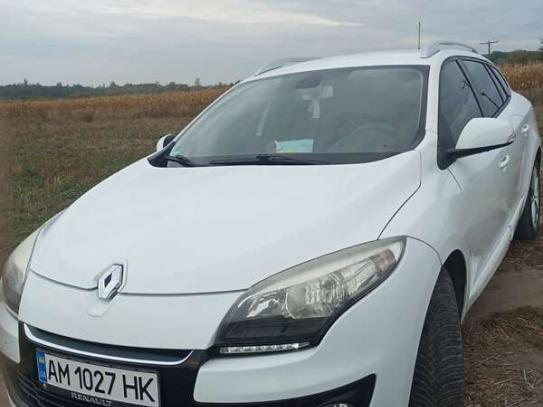 Renault Megane 2012г. в рассрочку