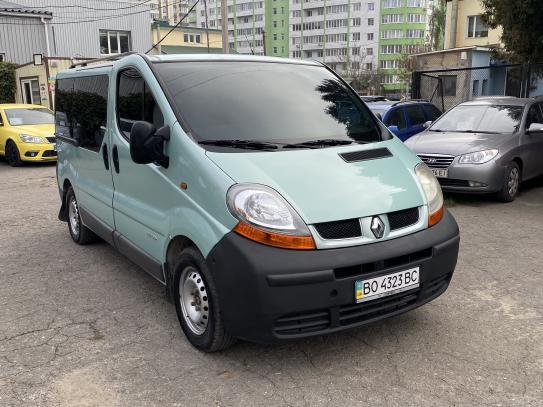 Renault Trafic 2002р. у розстрочку