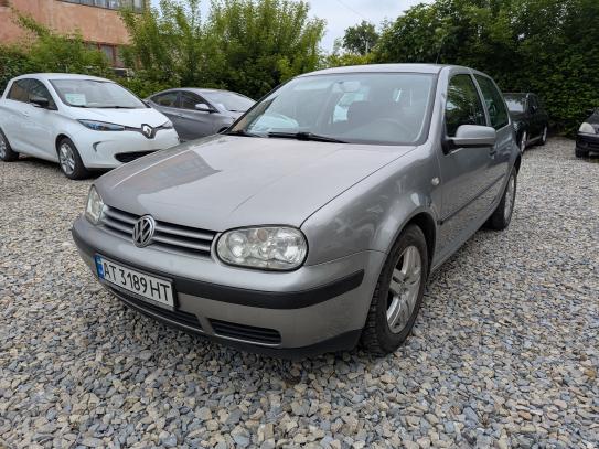 Volkswagen Golf                            2002г. в рассрочку