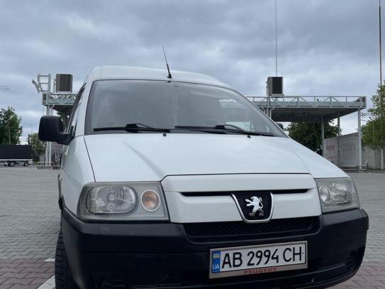 Peugeot Expert                          2005г. в рассрочку