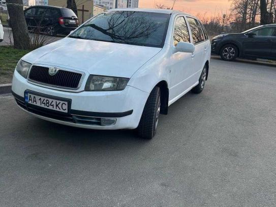 Skoda Fabia
                           2004г. в рассрочку
