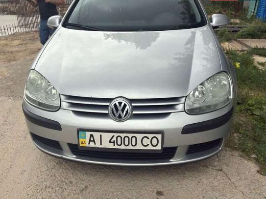Volkswagen Golf 2005р. у розстрочку