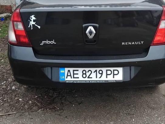 Renault Clio symbol                     2008г. в рассрочку
