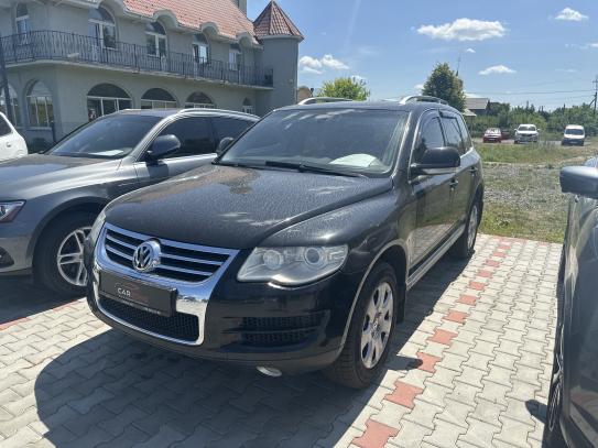 Volkswagen Touareg                         2008г. в рассрочку