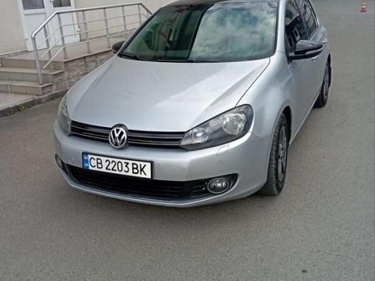 Volkswagen Golf                            2012г. в рассрочку