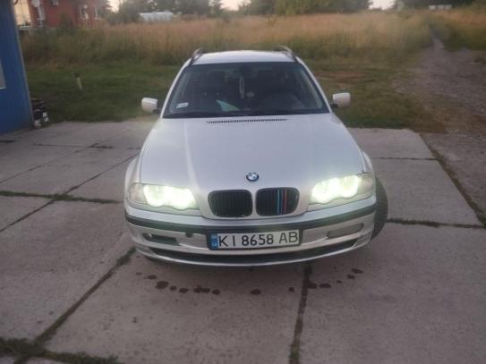 Bmw 3 серия
                         2001г. в рассрочку