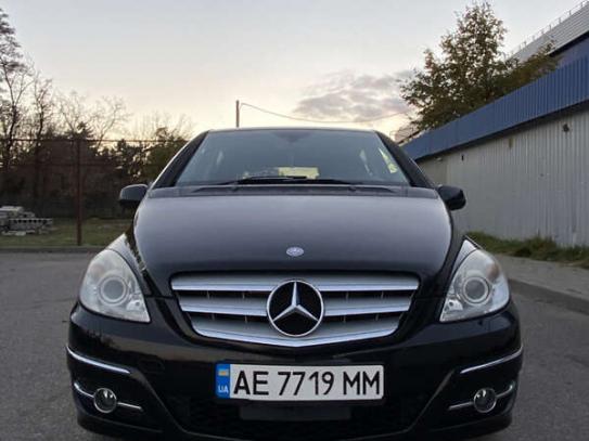 Mercedes-benz B 180
                           2010г. в рассрочку