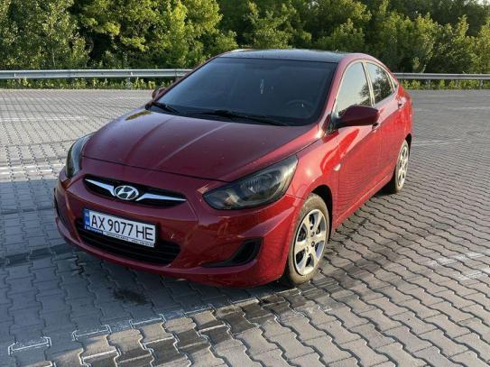Hyundai Accent                          2013г. в рассрочку